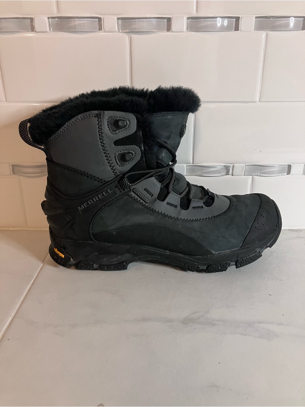 Merrell Black Fur-Lined Waterproof Hiking Boot. Lace up.  EUC!